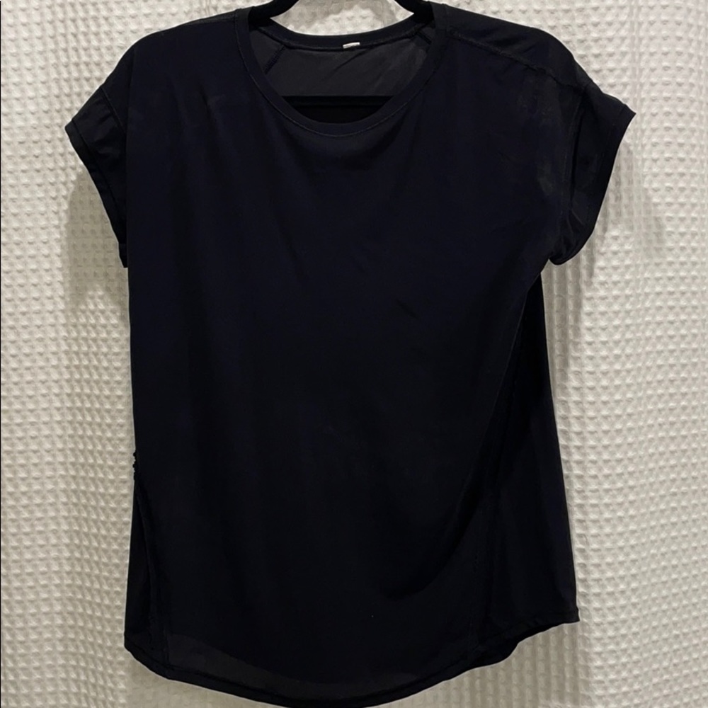 Lululemon basic black top